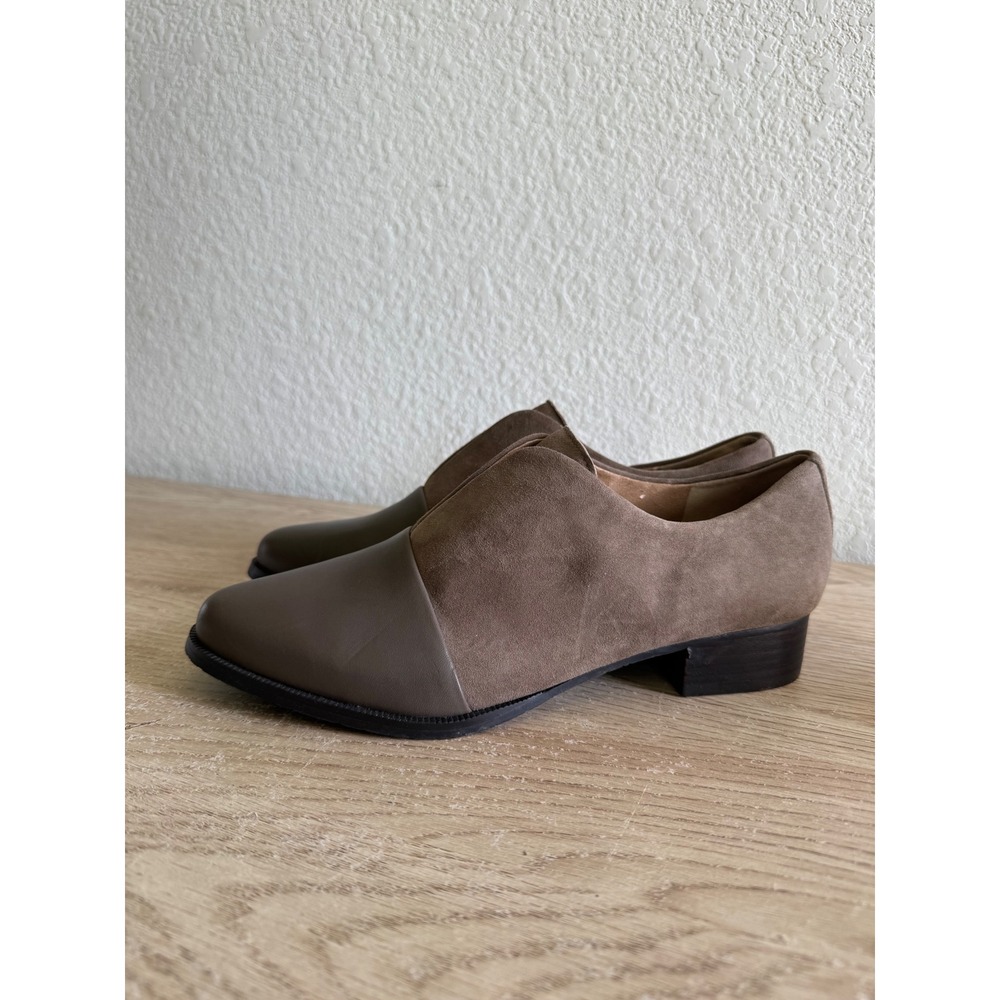 Tahari Lucy Leather Suede Cap Toe Loafers Taupe Brown Slip On Flats Shoes 8M